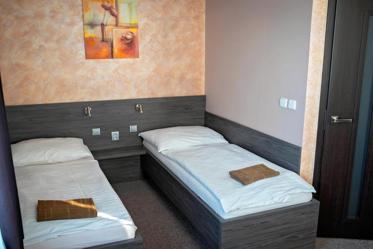 Almond Hotel Teplice Eksteriør billede