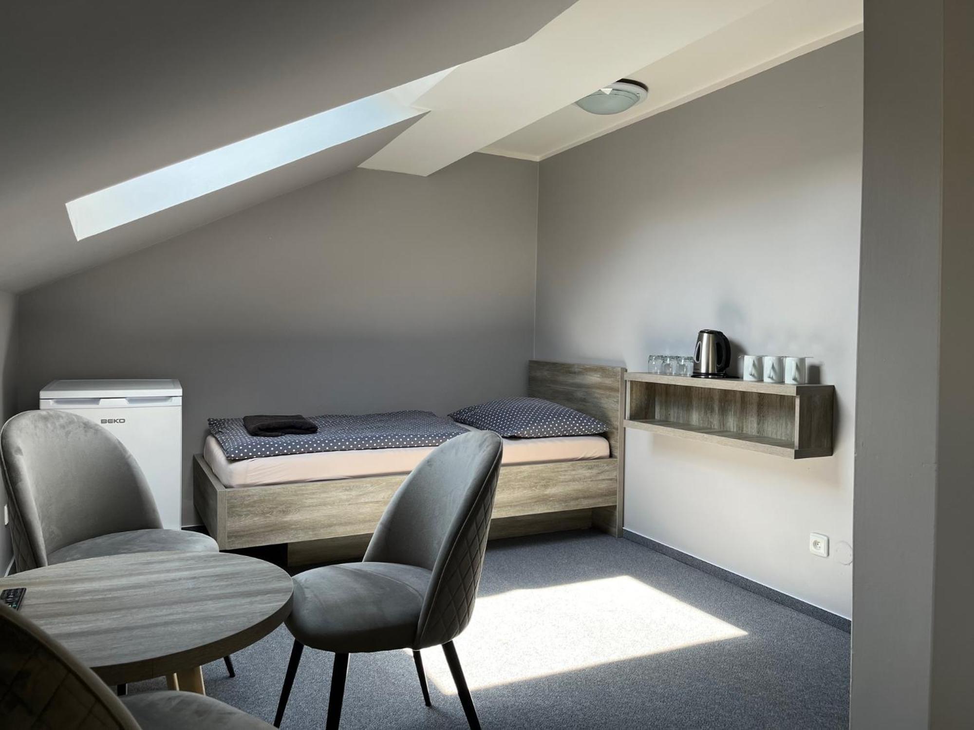 Almond Hotel Teplice Eksteriør billede