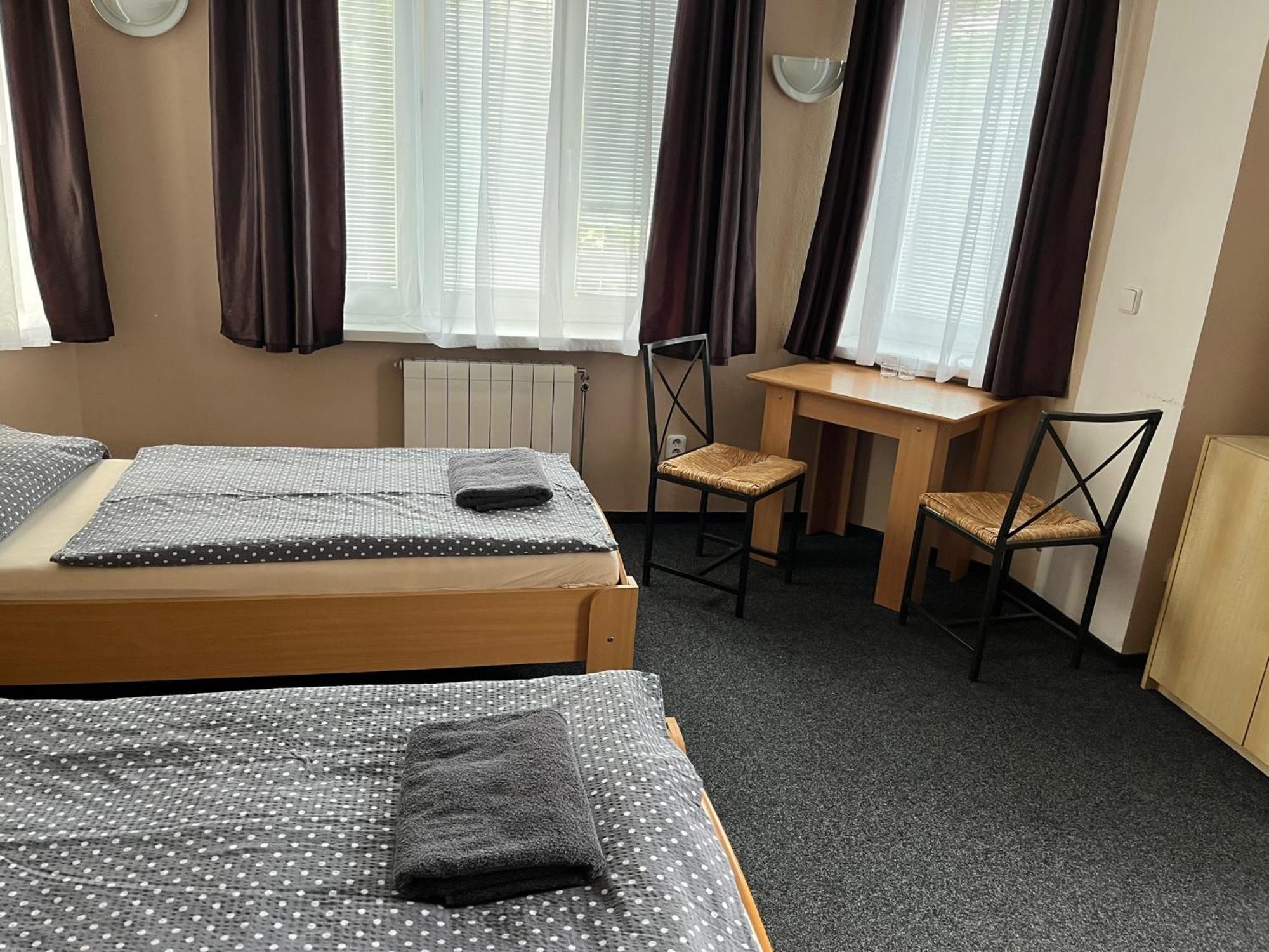 Almond Hotel Teplice Eksteriør billede