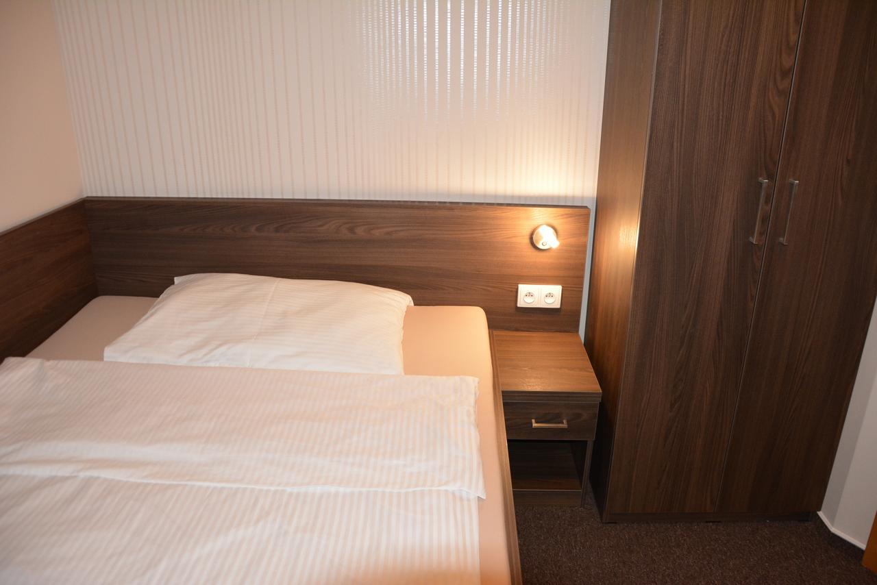 Almond Hotel Teplice Eksteriør billede