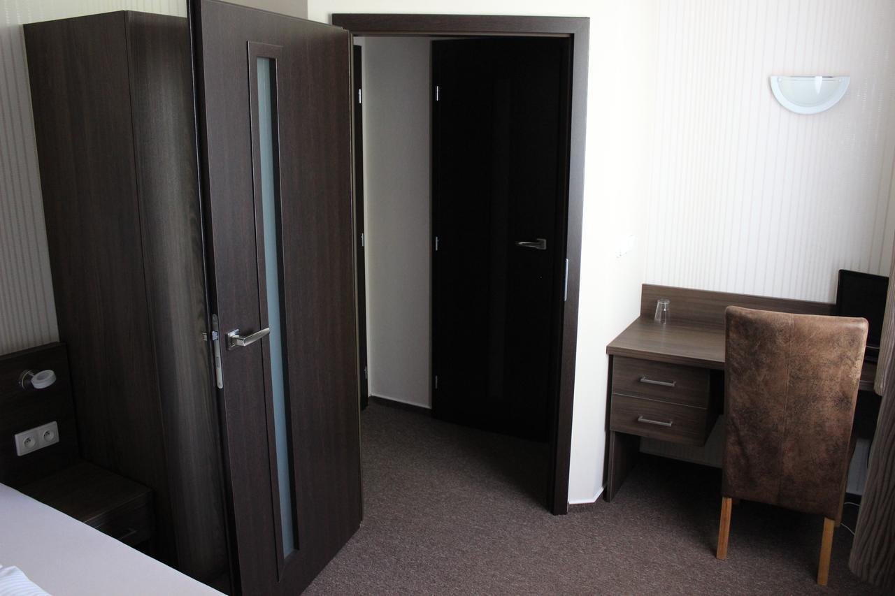 Almond Hotel Teplice Eksteriør billede